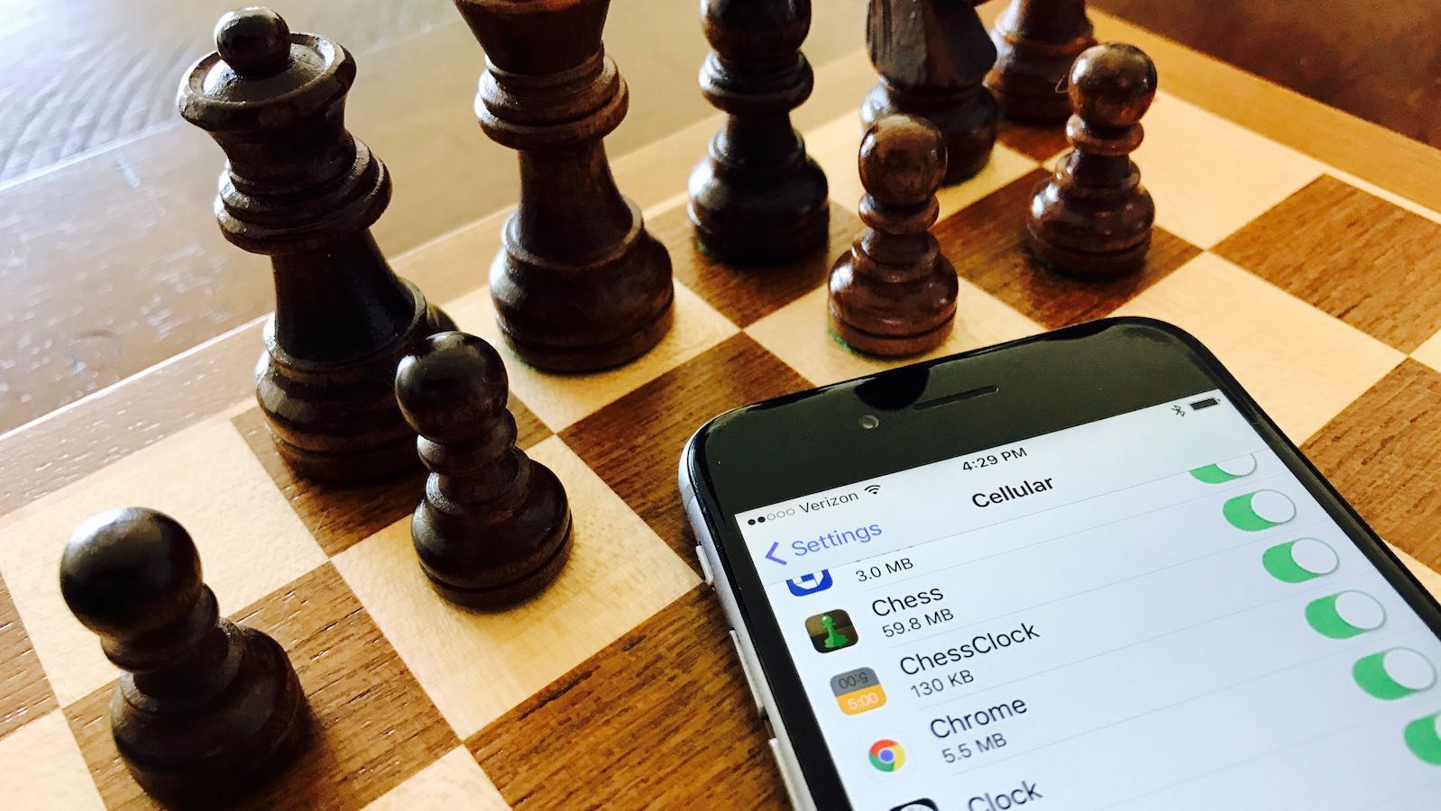 What uses data on iphone using too much the fix 