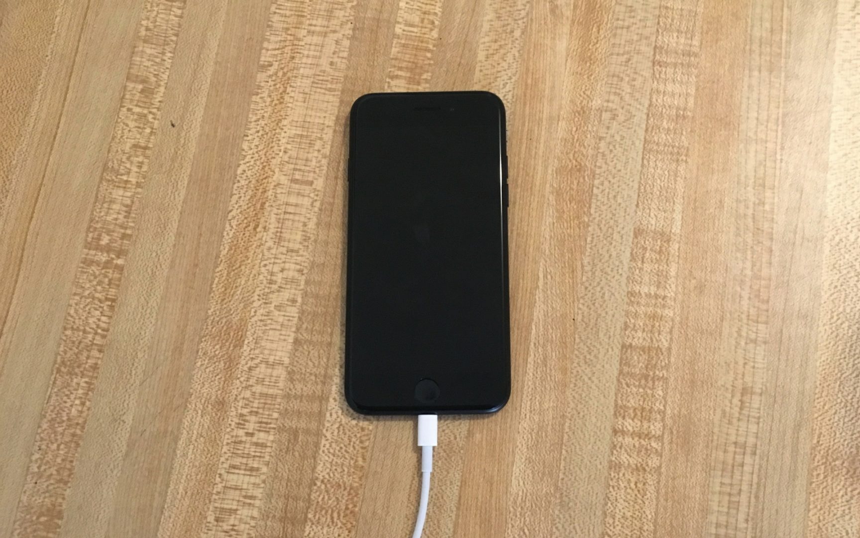 My iPhone 7 Won't Turn On! Here's The Real Reason Why & Fix.