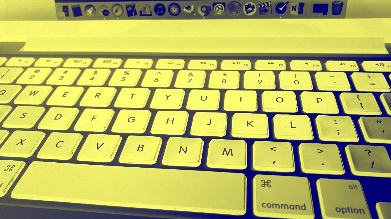 yellow blue keyboard magnifier