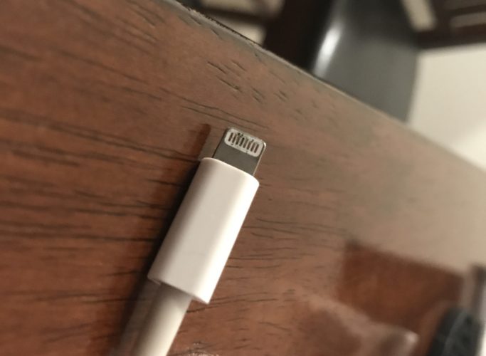 iphone cable lightning connector damage