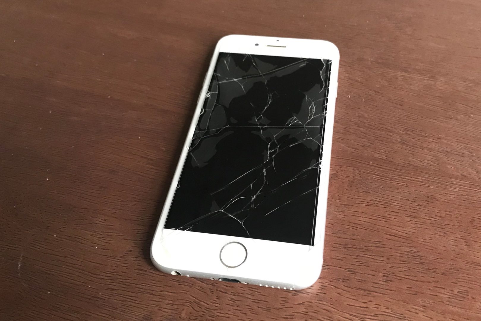 My iPhone 6 Screen Is Shattered! Here's What To Do.