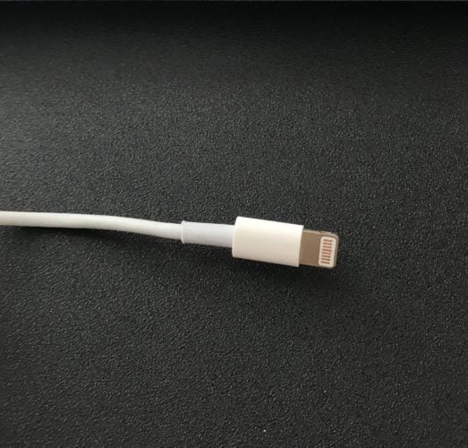 inspect ipad lightning cable