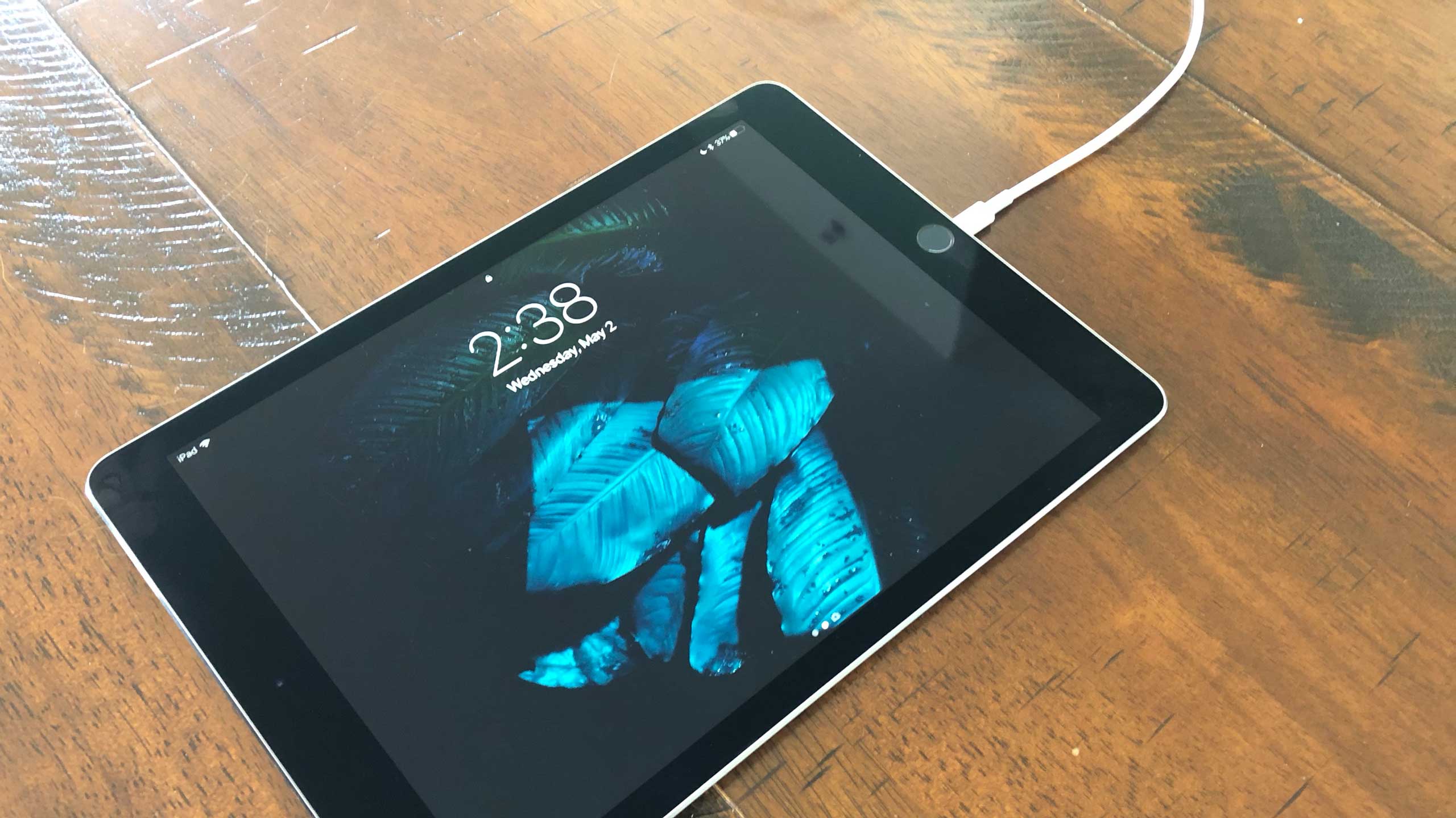 iPad Not Charging? Here's Why & The Real Fix! | Payette Forward